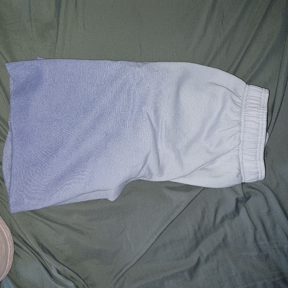 Champion Blue to purple faded shorts - Picture 2 of 3